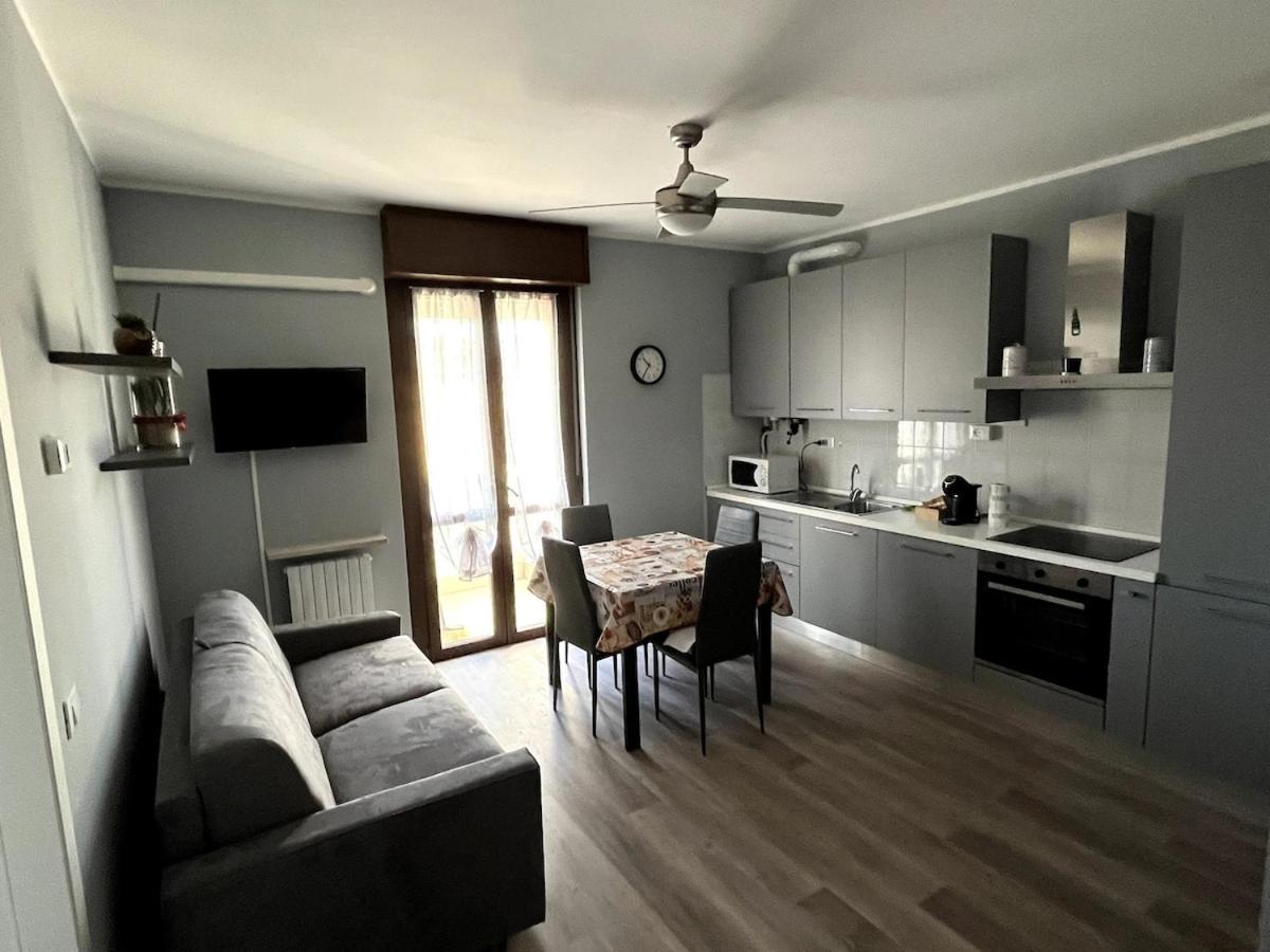 Bilocale Con Netflix Incluso Apartment Lodi Exterior photo